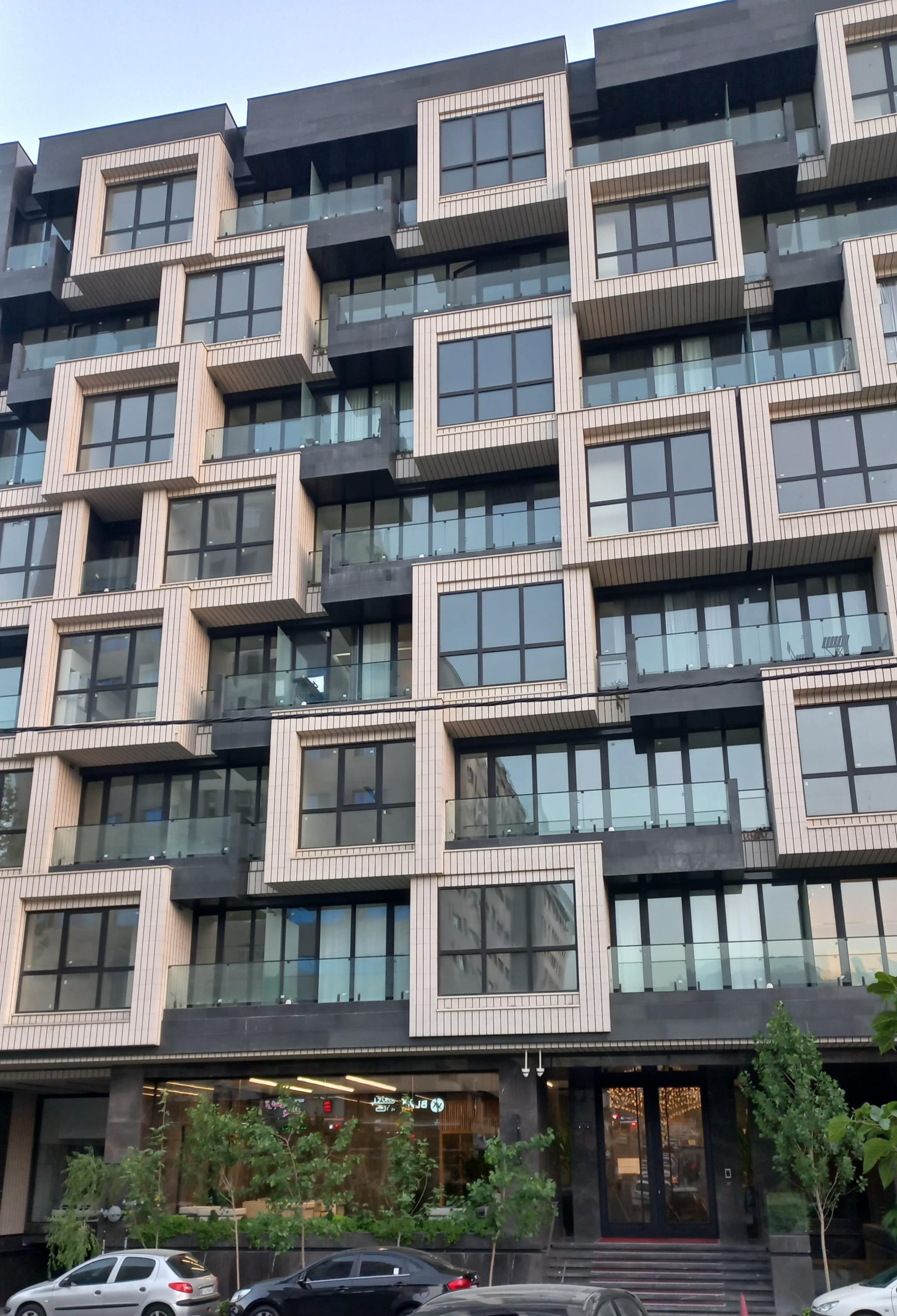 پروژه مهندس اکبریان و لطفی در باغ فیض