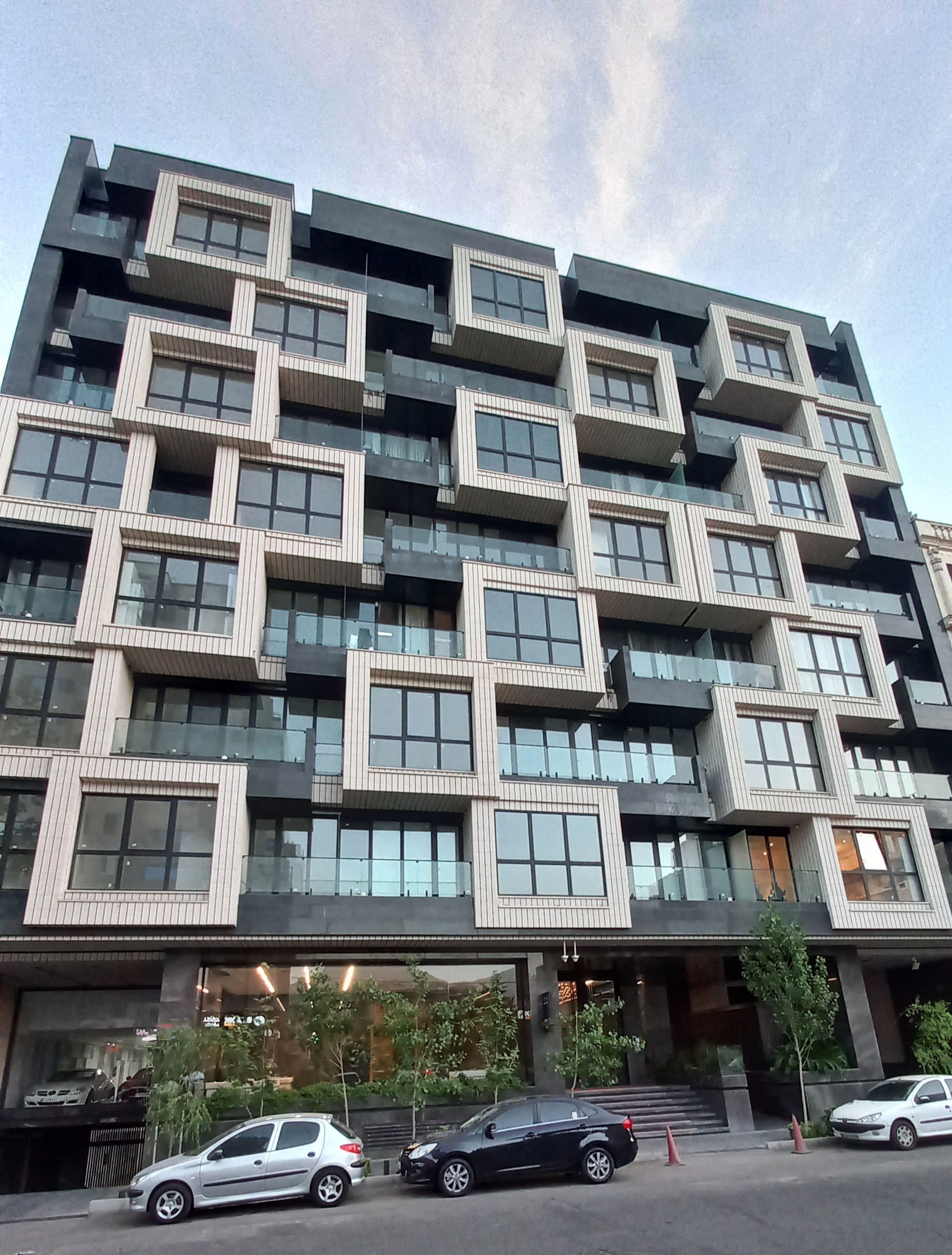 پروژه مهندس اکبریان و لطفی در باغ فیض