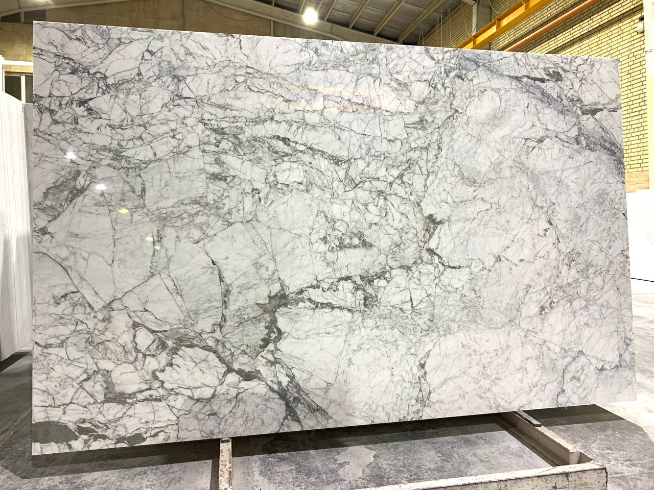 اسلب چینی سفید الیگودرز بیانکو